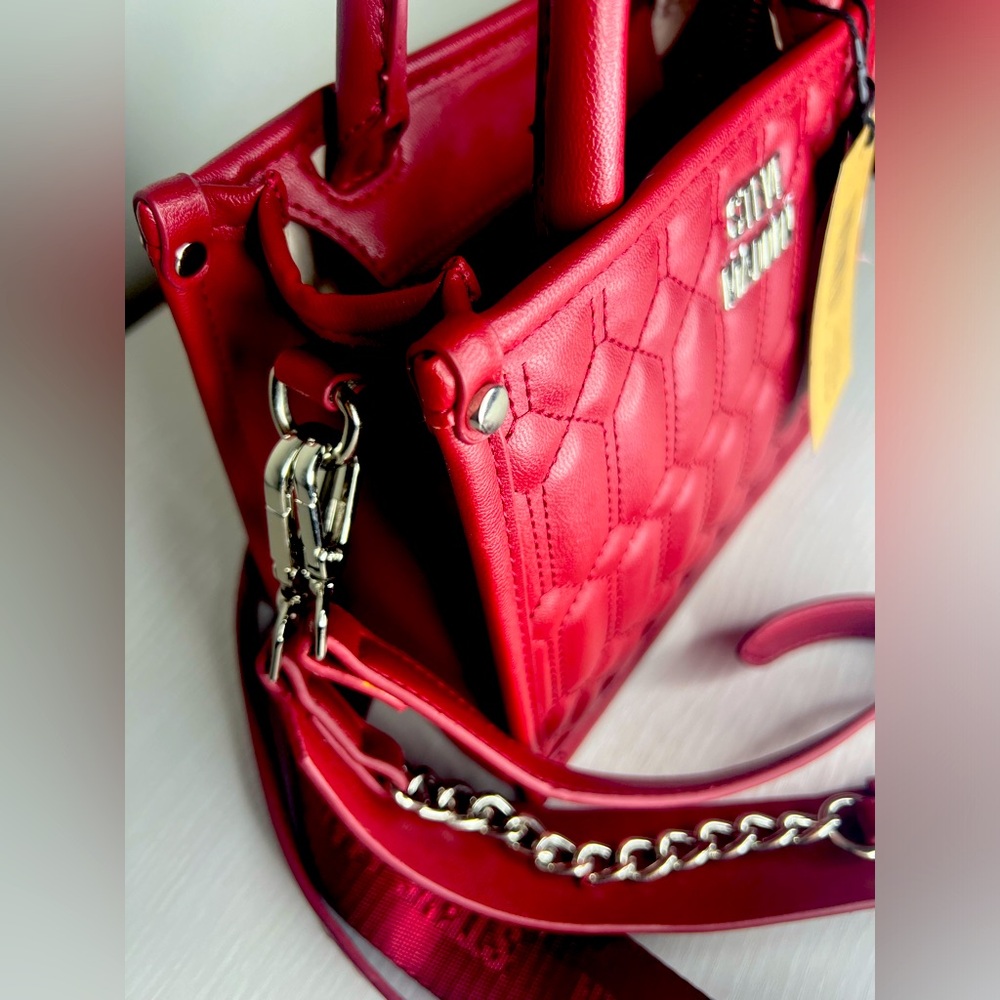 NWT STEVE MADDEN SMALL
CROSSBODY SATCHEL SHOULDER BAG
BNIKO